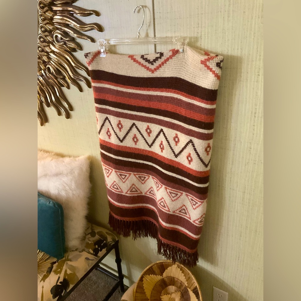 Sante Fe Woven Fringe Brown /Beige Throw Blanket 40x50 B2.00